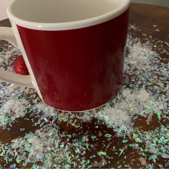 Large Christmas Godiva Mug - Picture 2 of 4